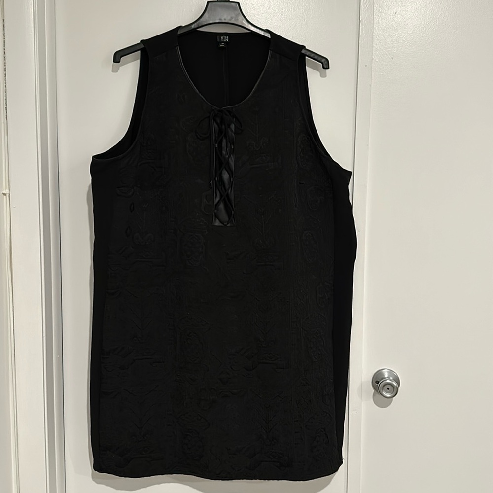 Elegant stylish dress mini, plus size 28, w/Faux Leather tie in front.